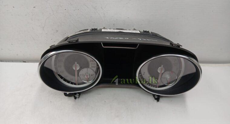 MERCEDES BENZ W156 GLA250 2014 SPEEDOMETER